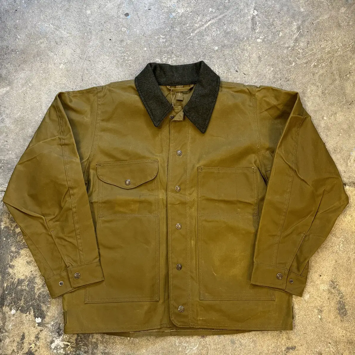 Filson (Deadstock) Tin Jacket (M)