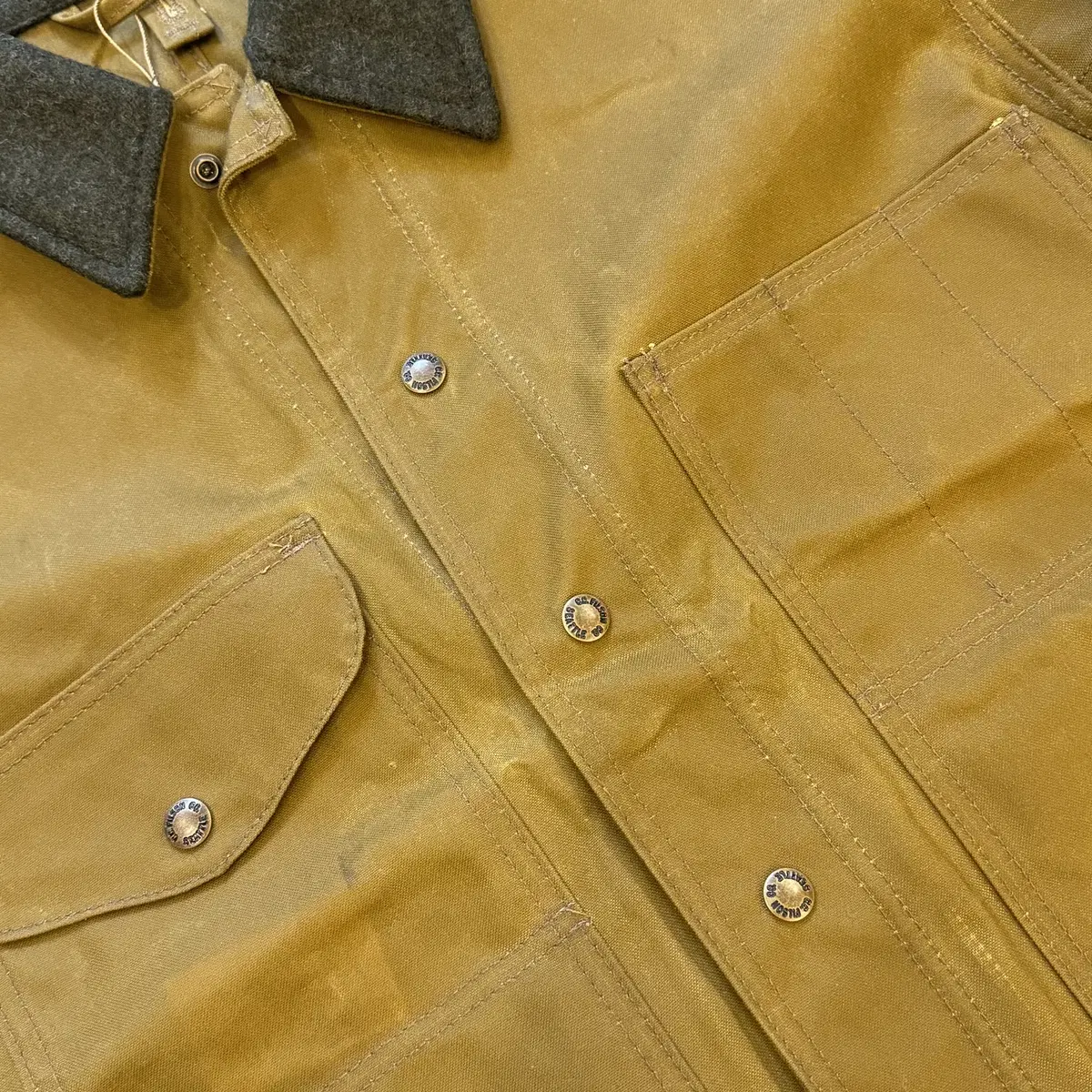 Filson (Deadstock) Tin Jacket (M)