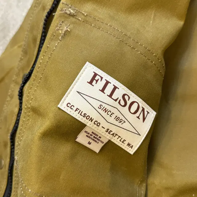 Filson (Deadstock) Tin Jacket (M)