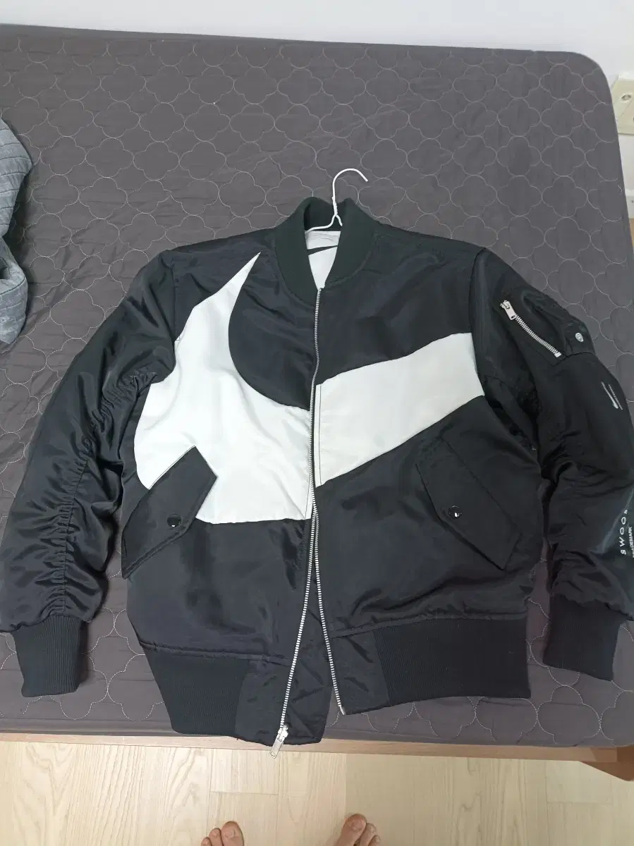 Nike Reversible Aviation Jumper Clean Sells.