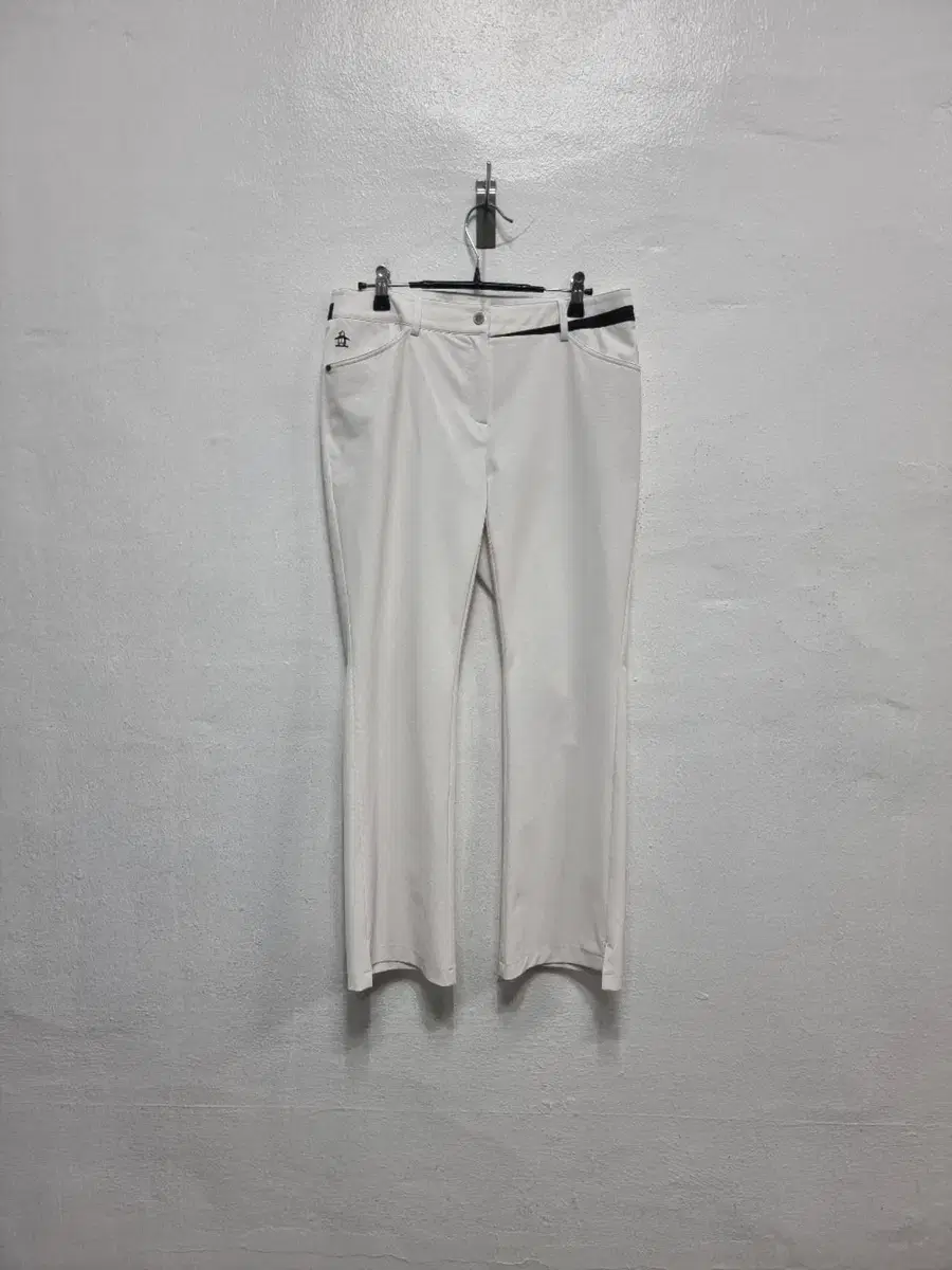 Munsingwear Women's Golf Pants Size 29 Length 92 Condition Good V1-139