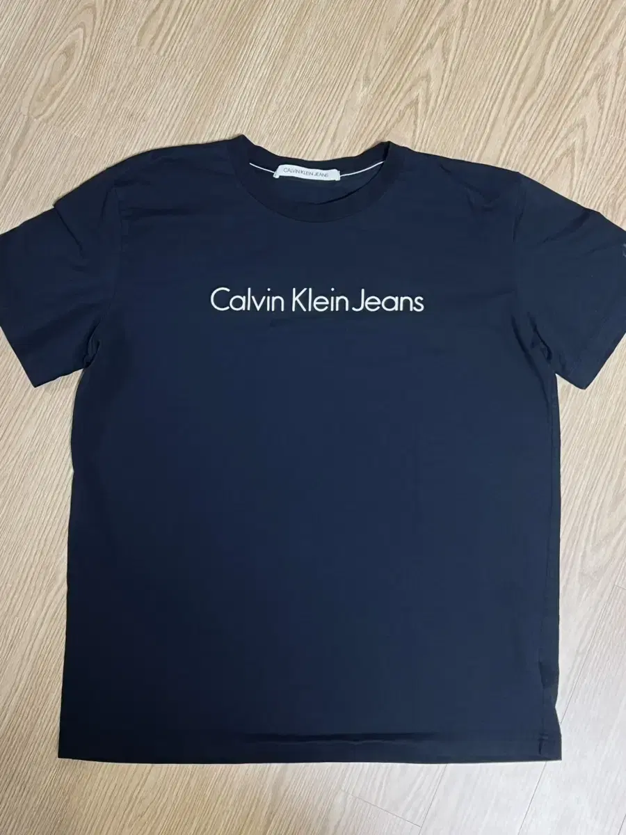 Sell Calvin Klein Vahn Sleeves