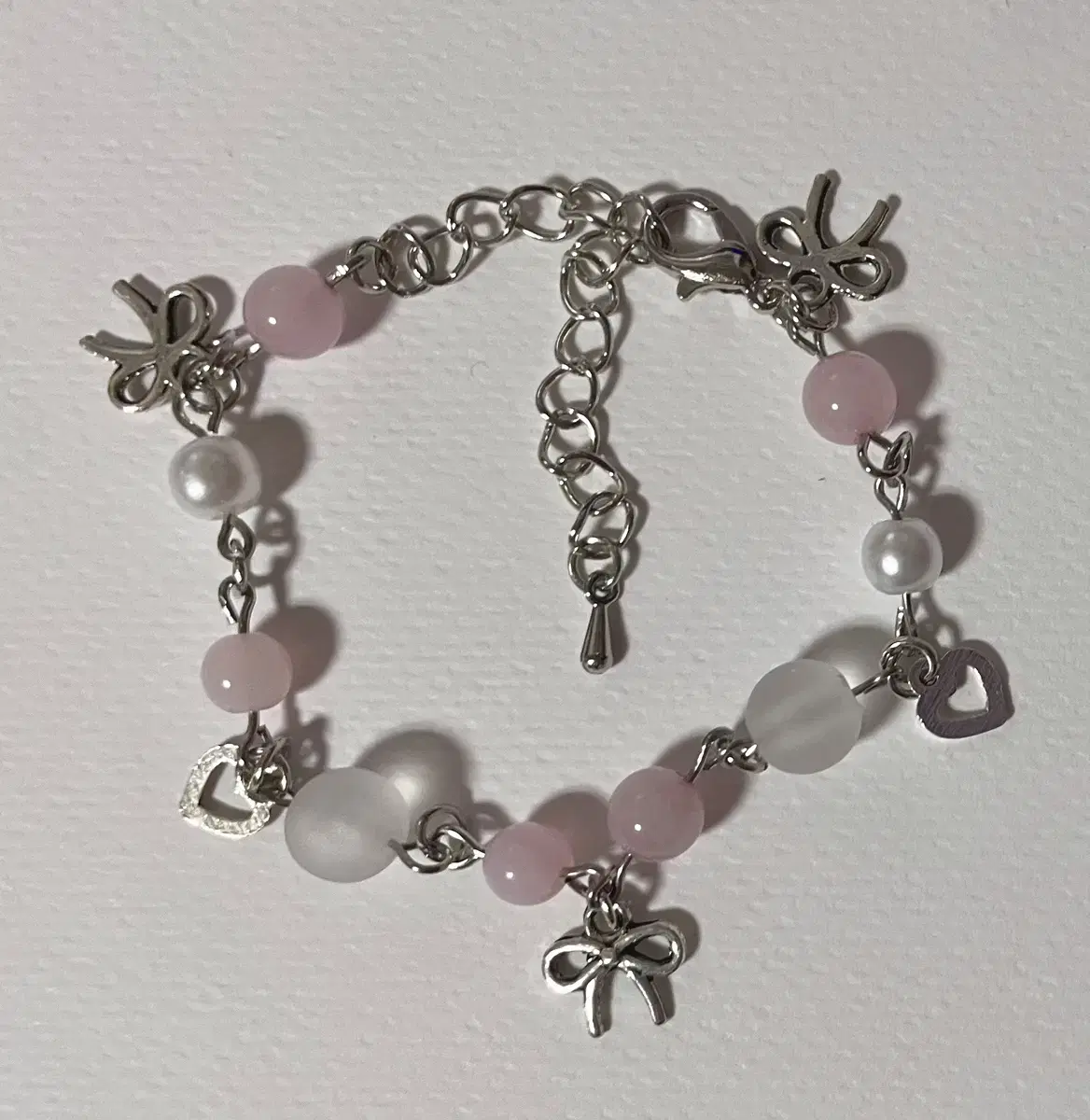 Pink pendant chain bracelet