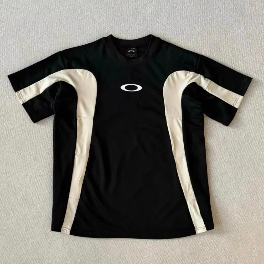 OAKLEY GENUINE SOFTWARE tshirt