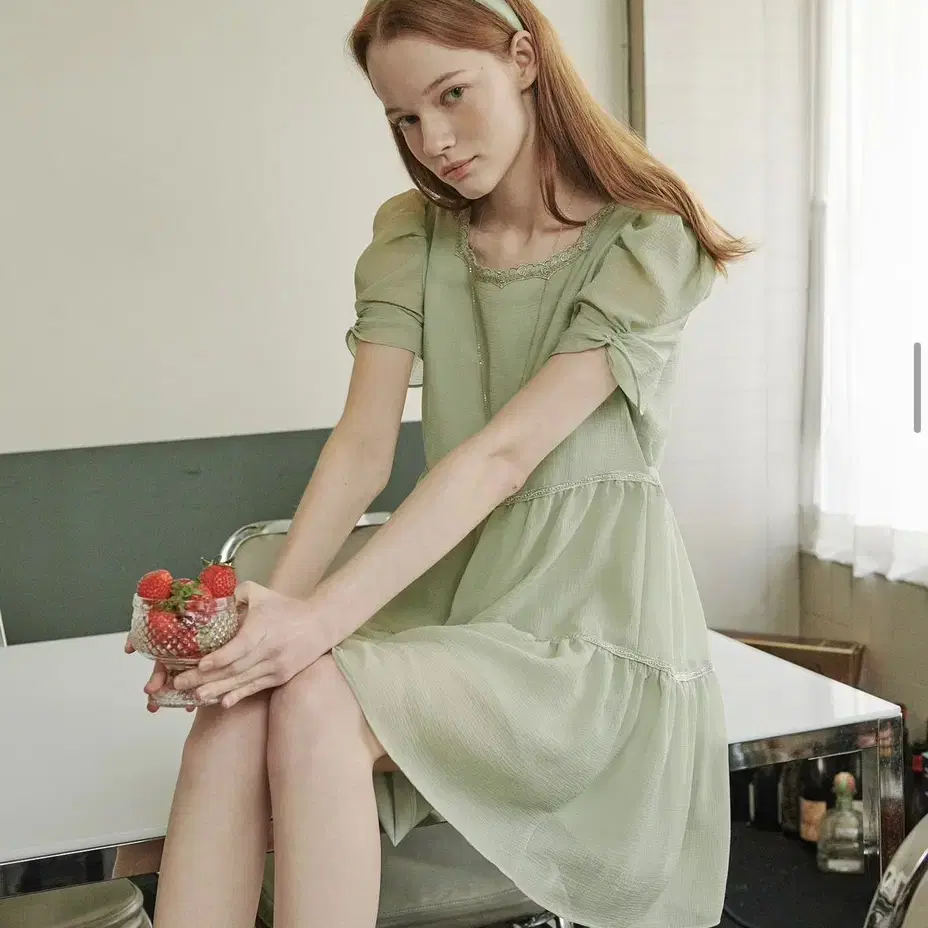 오앨 Lace Square Neck Mini Dress 라이트그린