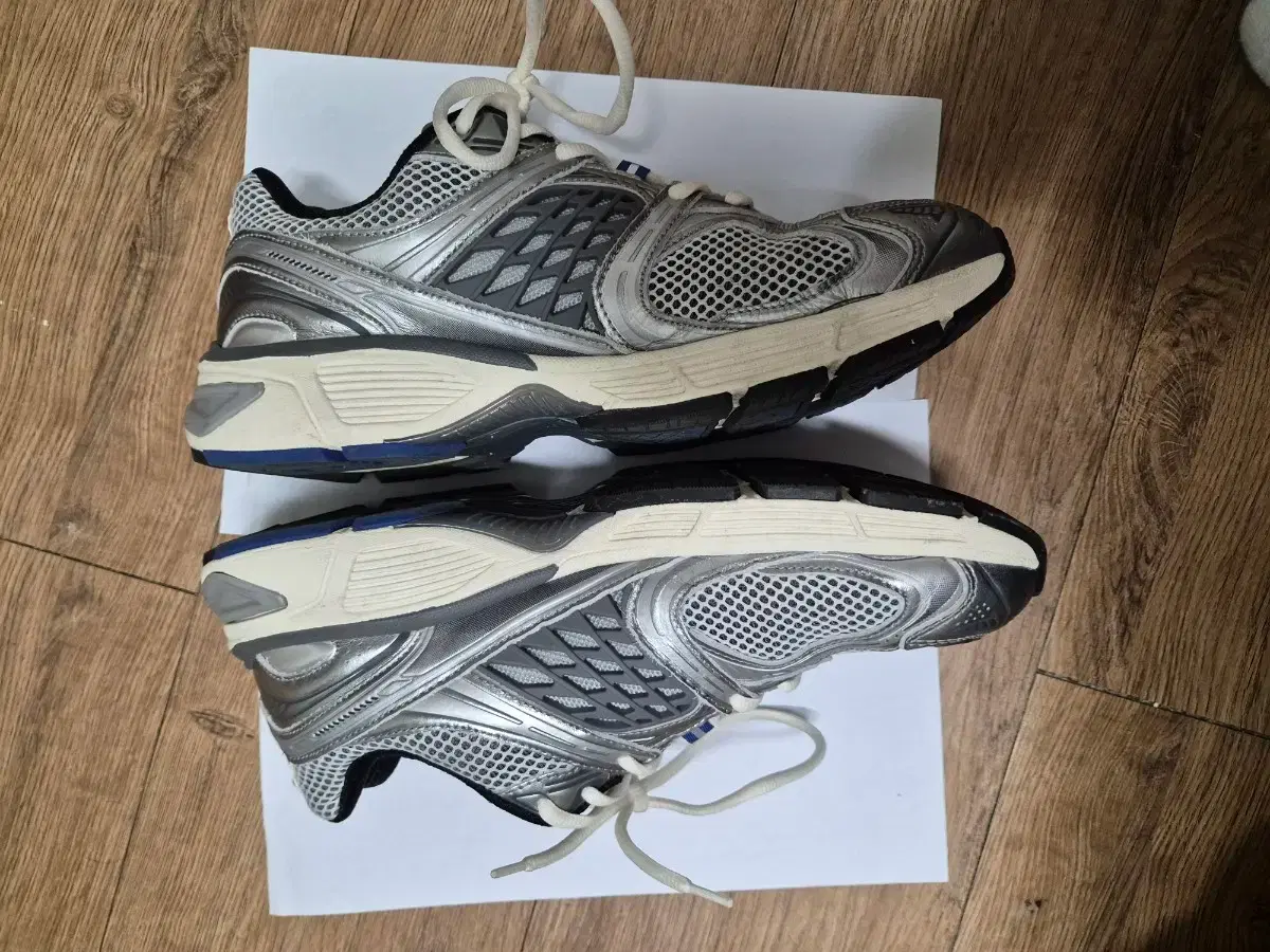 Zara ASICS running shoes size 42 270 worn for two days Sold