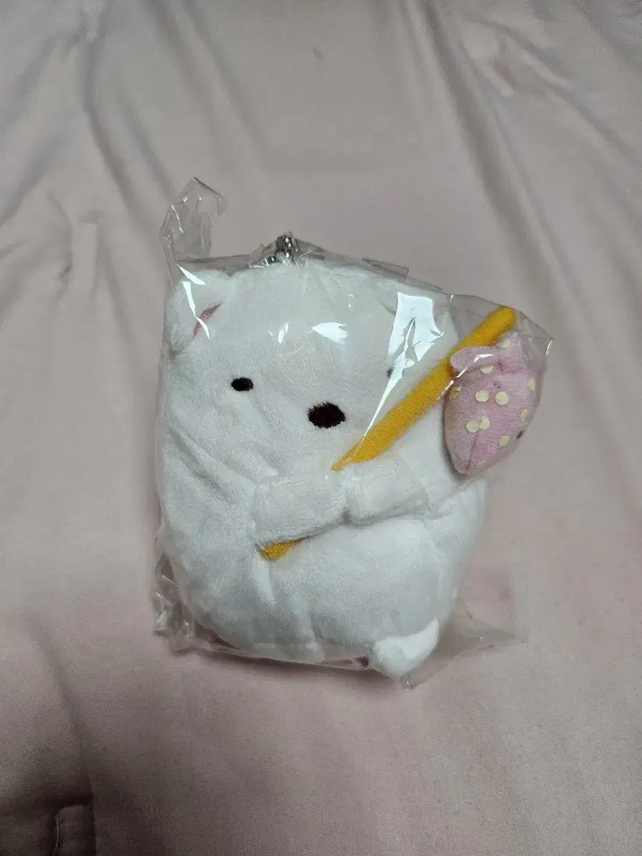 Sumikogurashikumaneko keyring doll sells