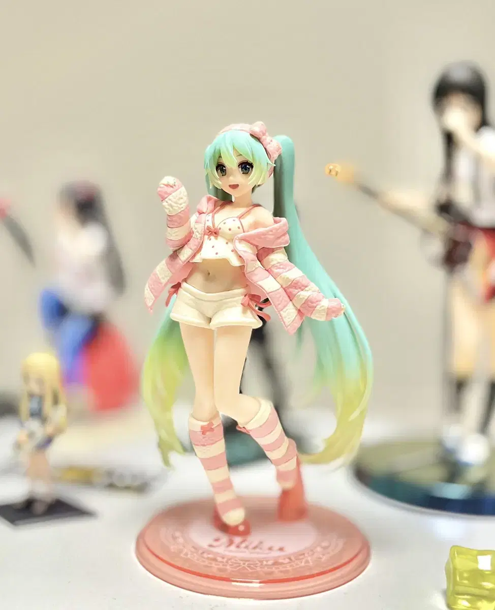 Vocaloid Hatsune Miku Room Wear Beautiful Girl Figure