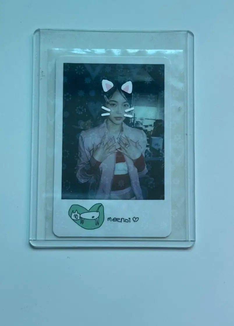 Minoy in my room album photocard