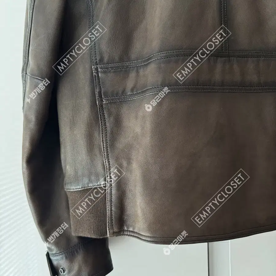 마시모 두띠 Massimo Dutti 파티나 레더 자켓