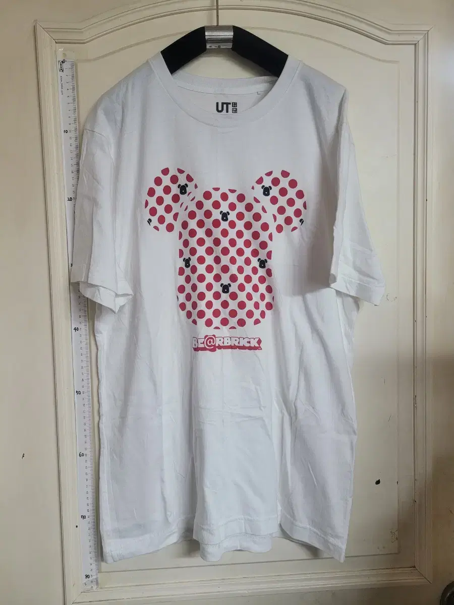 Barebrick Uniqlo Short Sleeve T