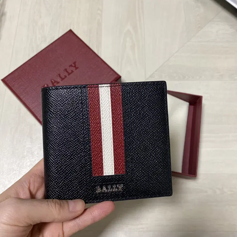 BALLY 반지갑