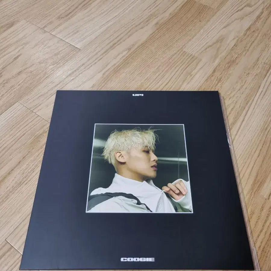 택포)쿠기 1집 UP LP 개봉반