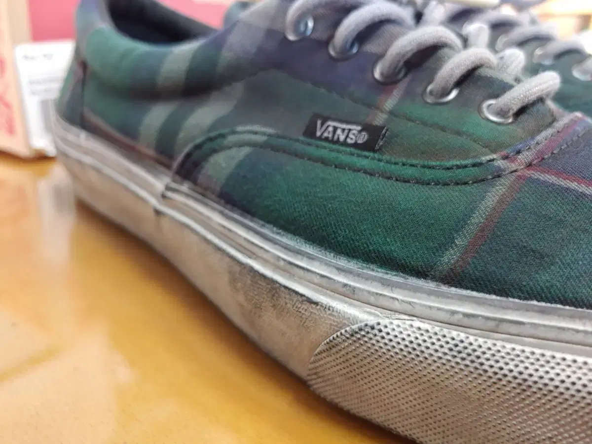 반스 vans era 에라 체크무늬 빈티지버전 280사이즈