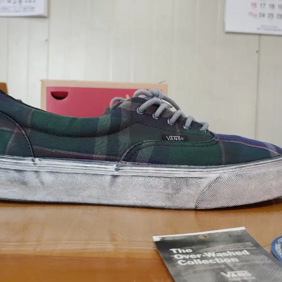 반스 vans era 에라 체크무늬 빈티지버전 280사이즈