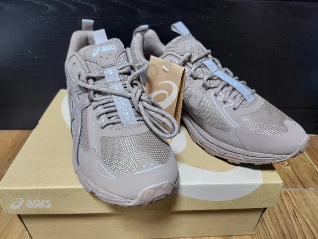 아식스Asics x Toki Gel-Venture 6 Taupe Grey