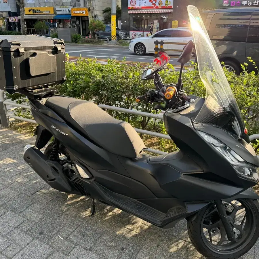 pcx 22년식 267km 풀튜닝 신차급..