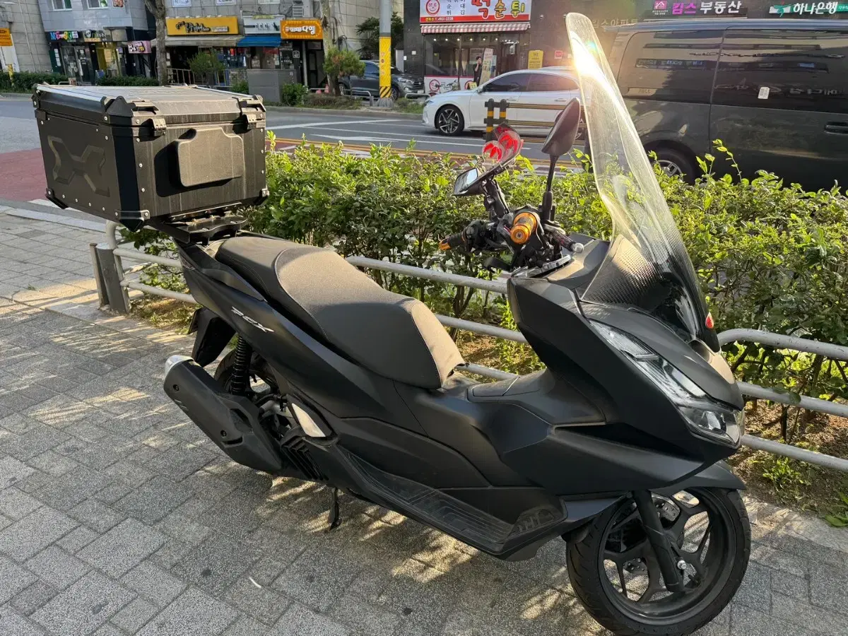 (급매) pcx 22년식 500km 풀튜닝 신차급..