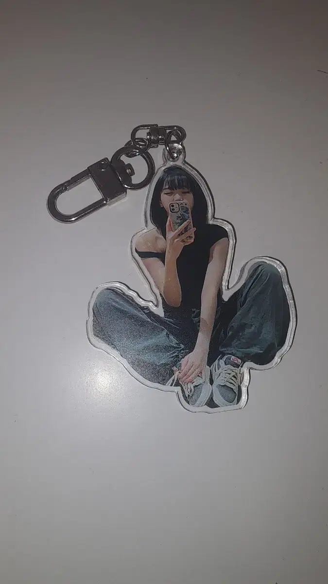 Source) le sserafim kim chaewon keyring (sankha)