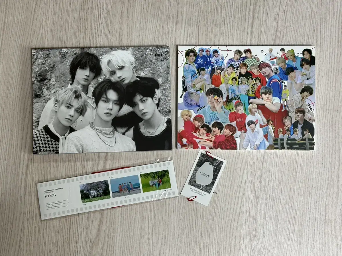 TXT Hour photobook 3 wts sell soobin yeonjun beomgyu taehyun Hooning Photocard