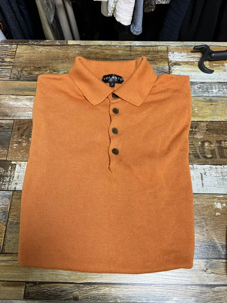 Volunteer short sleeve kara knit sells 2 sizes