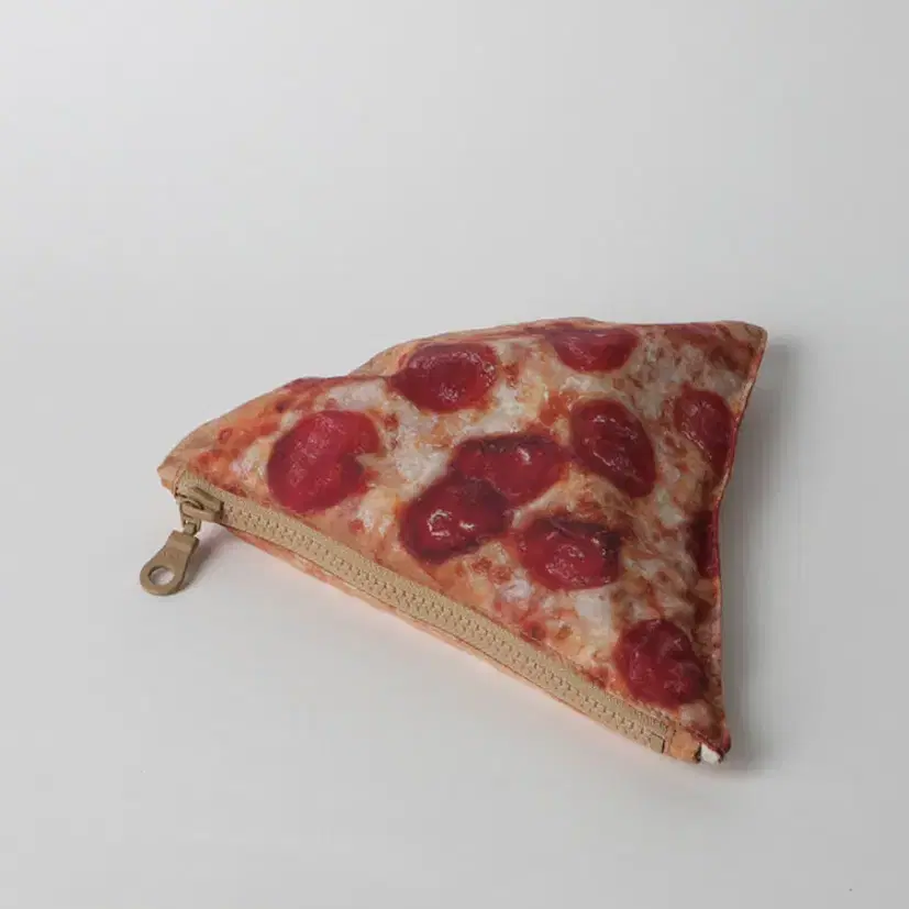 A BIG SLICE POUCH