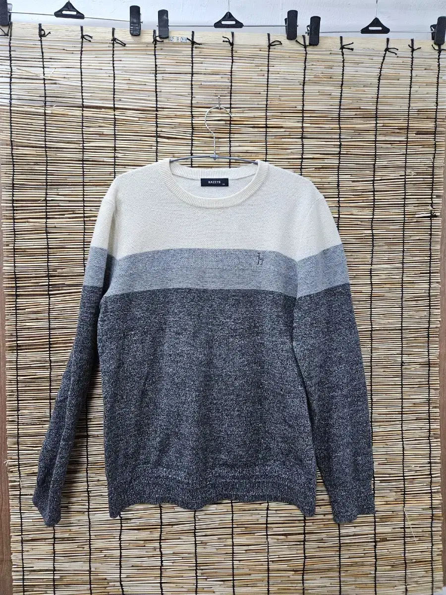 100 hedges wool 100 knit