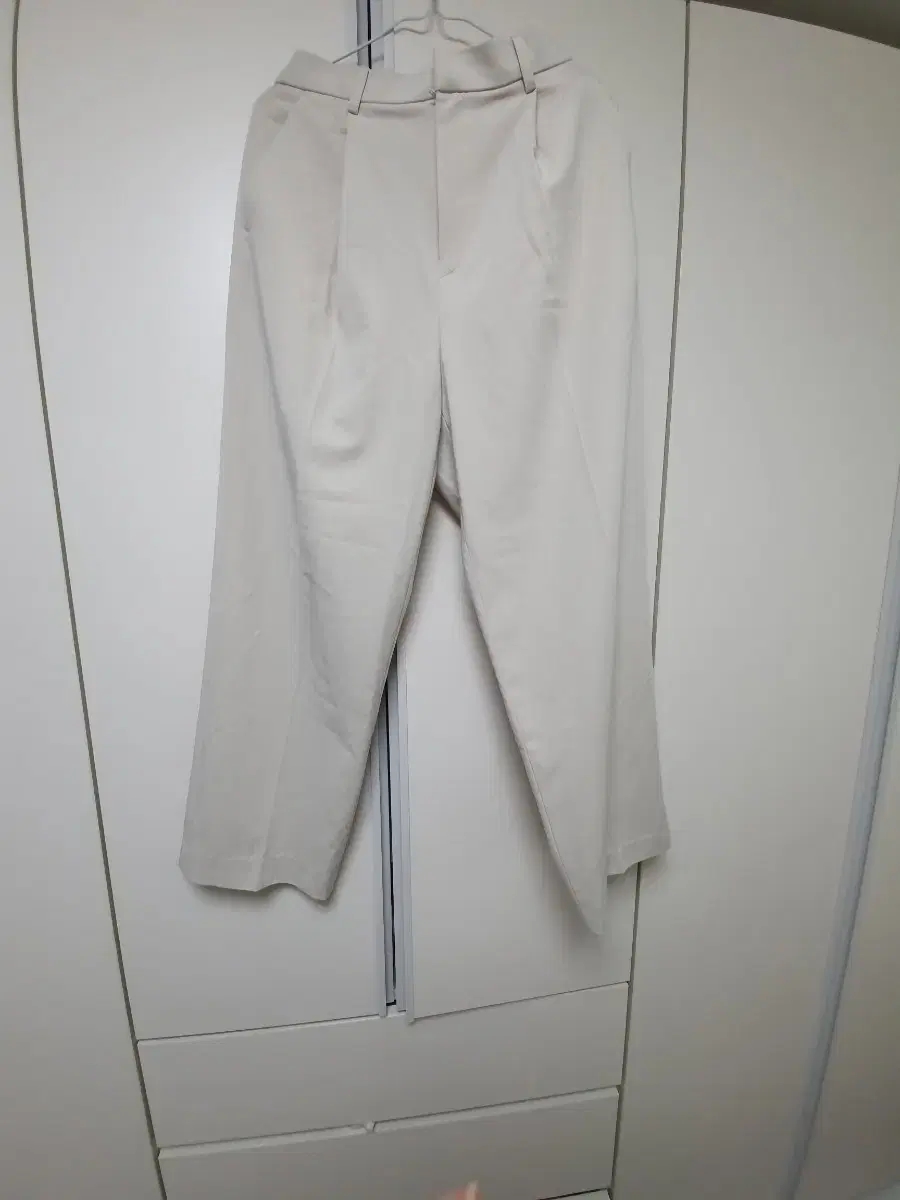 Cignature one-tuck wide-leg slacks size L