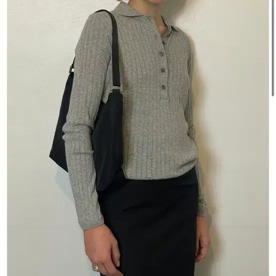 르에떼 Nero collar sweater in gray