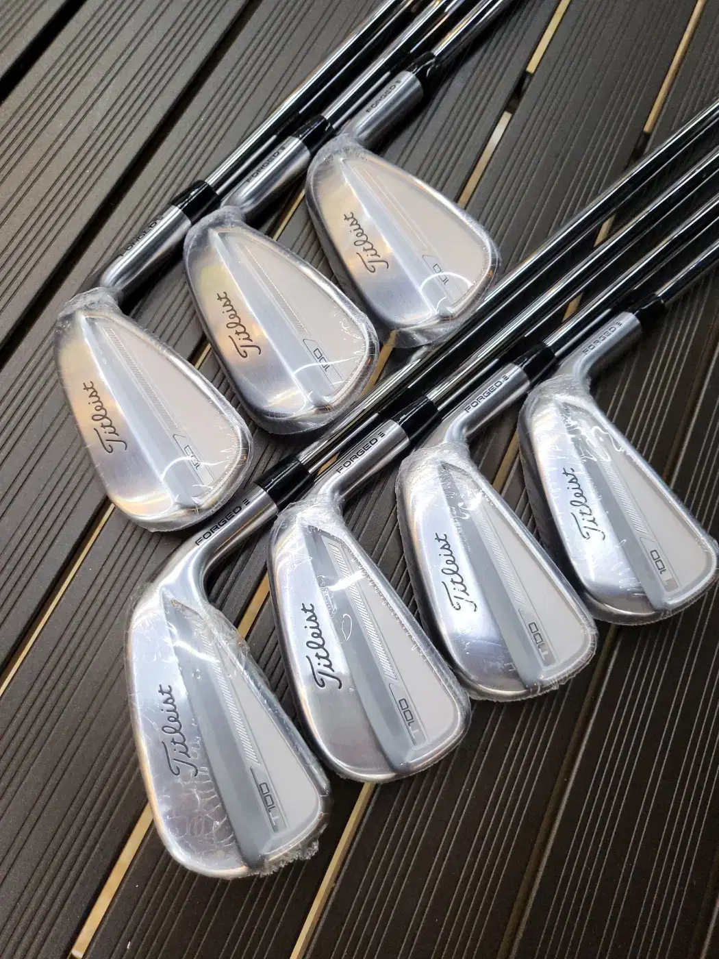 Titleist T100 Forged 7-iron set (4-P) Modus 105 S