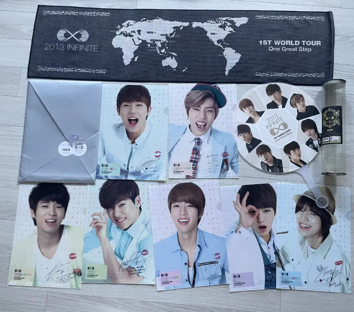 인피니트 2013 콘서트 굿즈 일괄 (클리어파일, 타올, 우치와 부채)