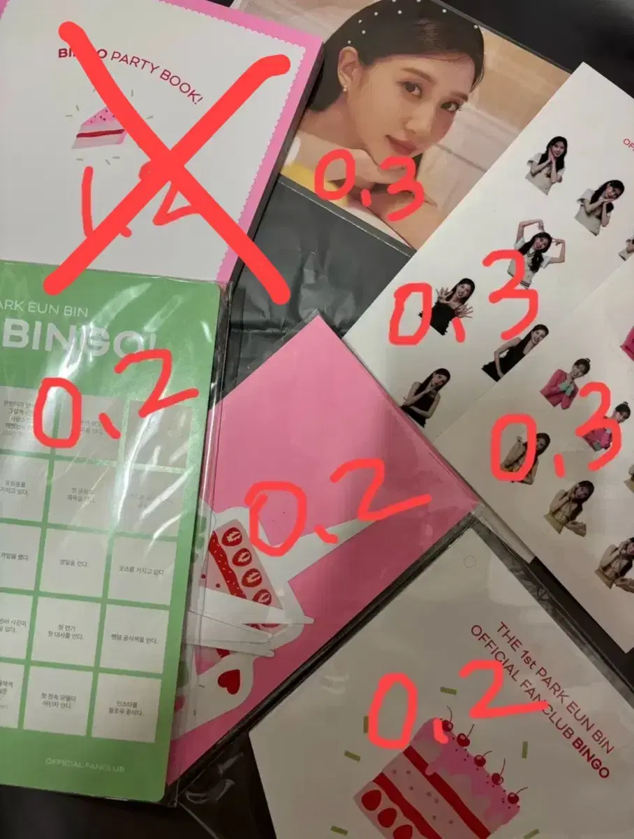 Actor Park Eunbin's fan kit for sale