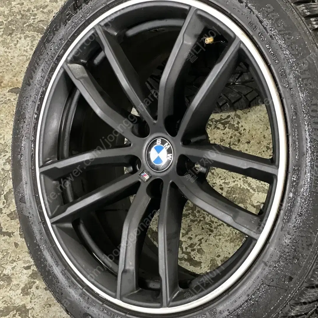 BMW G30 662M 정품 18인치 휠타이어 판매