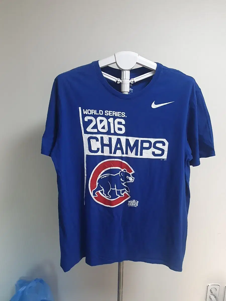 USAVintage Nike MLB 2016 Champs Short Sleeve XL