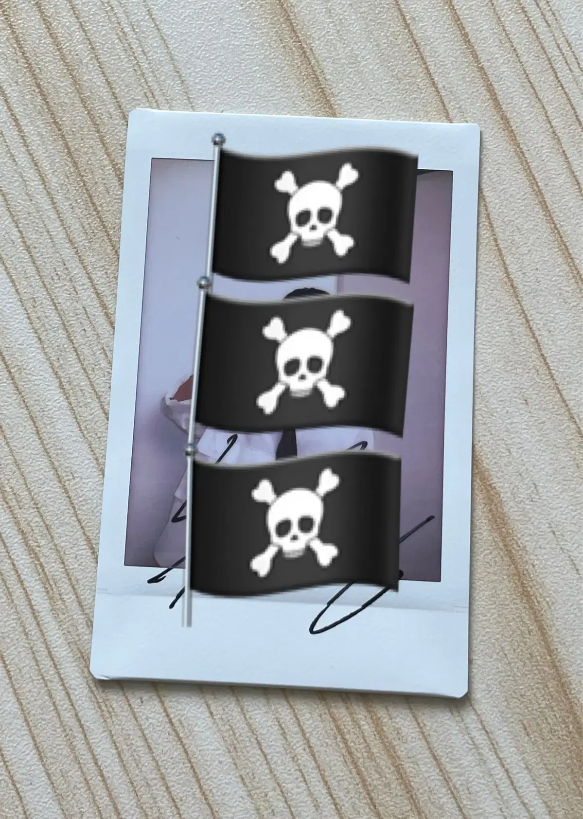 ateez diicon mingi sign polaroid