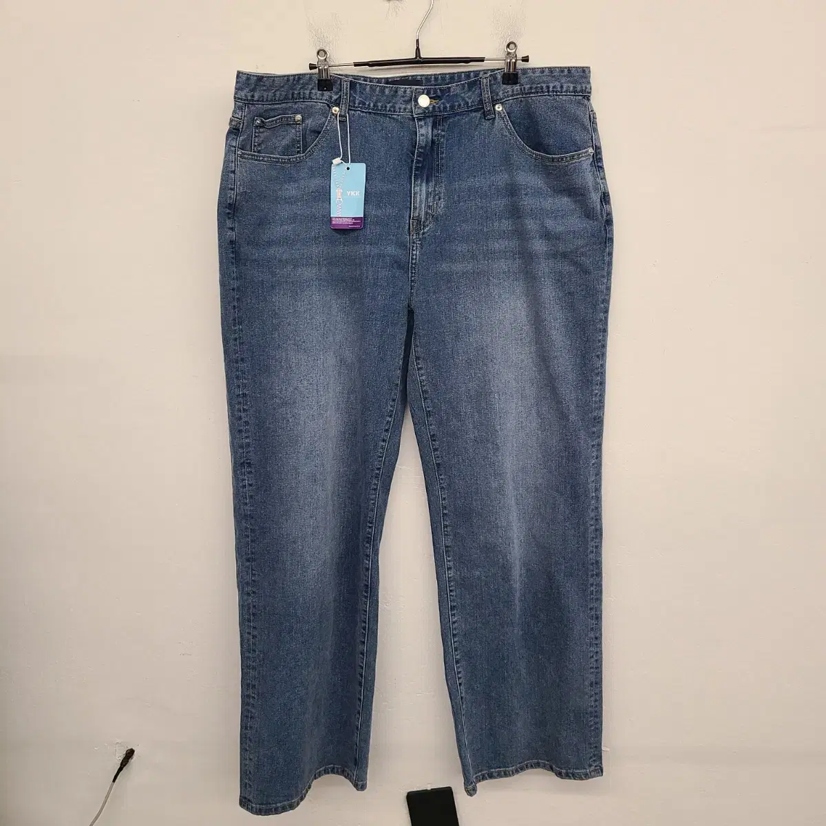 [40 inch] Bimono Wash Spandex Denim Pants for sale.