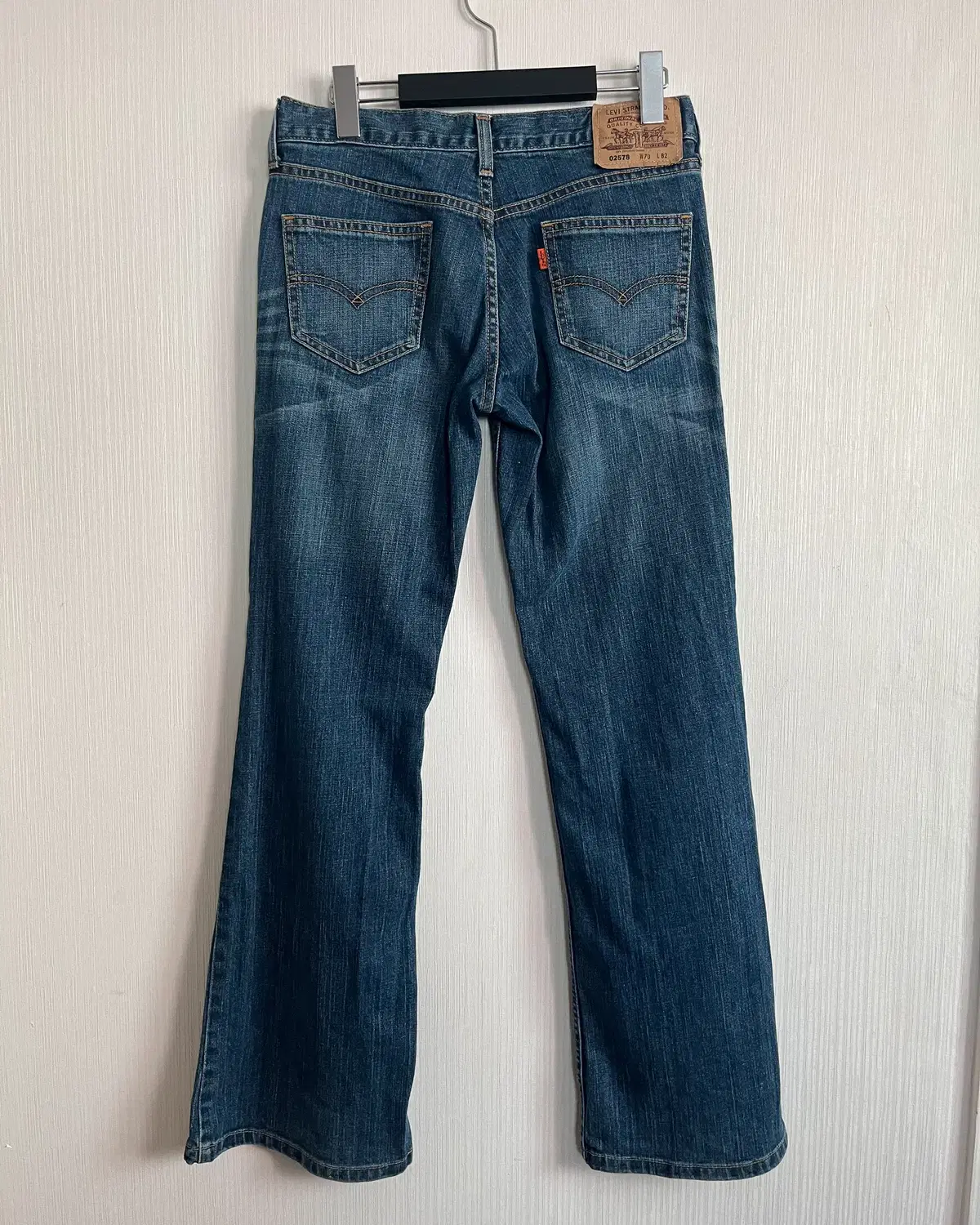 Levis denim pants