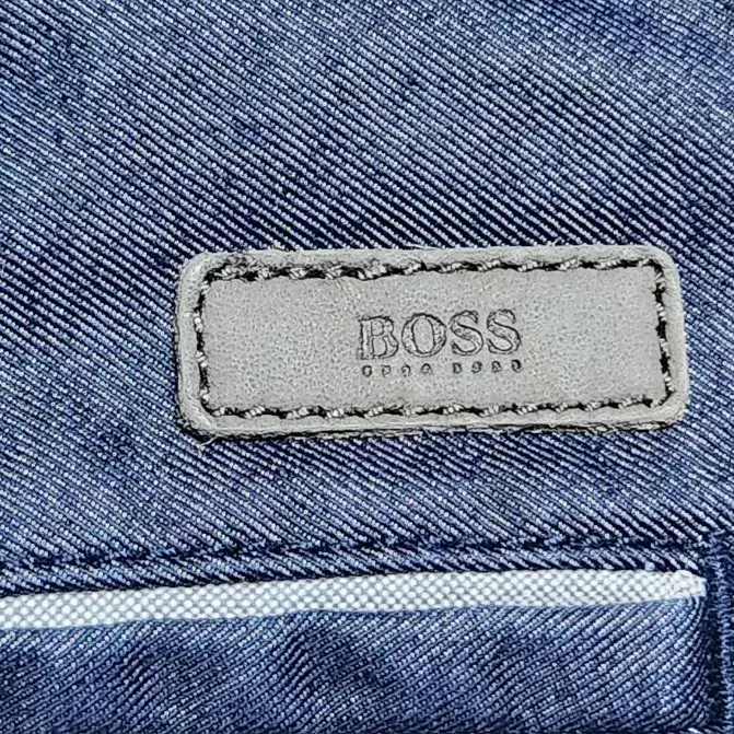 HUGO BOSS 반바지 30 ~31인치