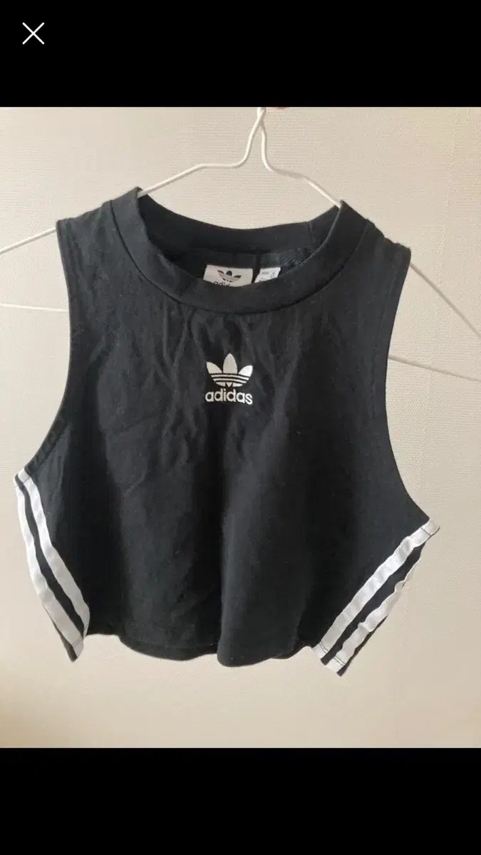 Adidas Crop Nash