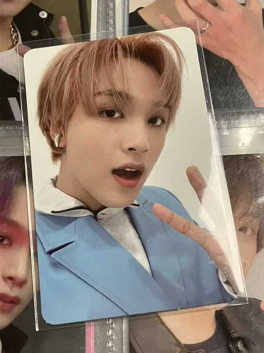 urgent)))now no price drop 2021 universe photobook haechan photocard wts