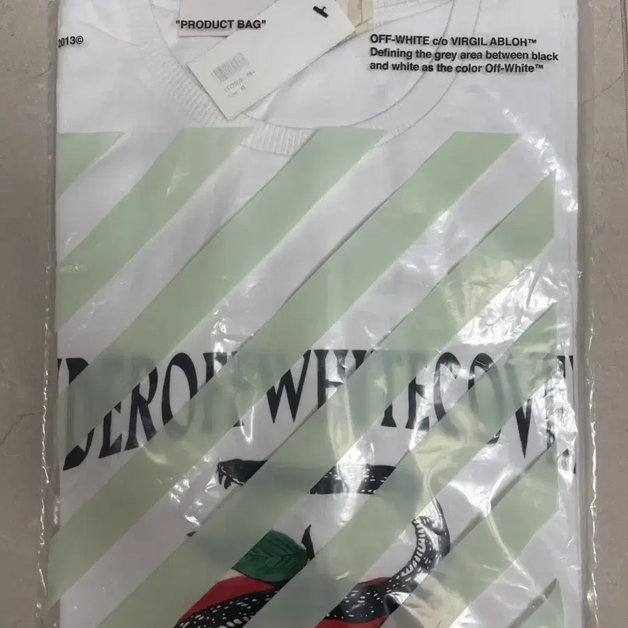 오프화이트 x 언더커버 Apple T-Shirt in White