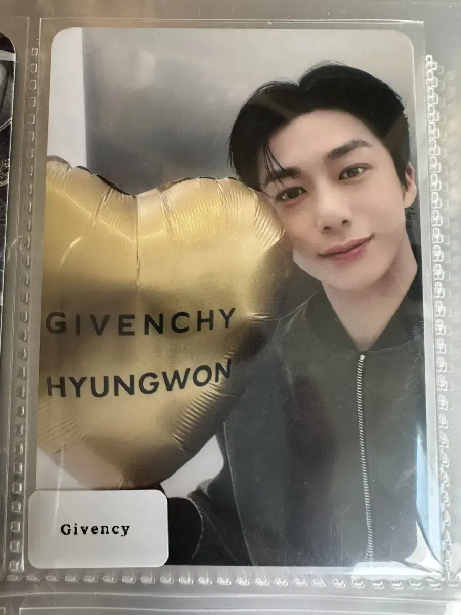 Monsta x hyungwon photocard Givenchy