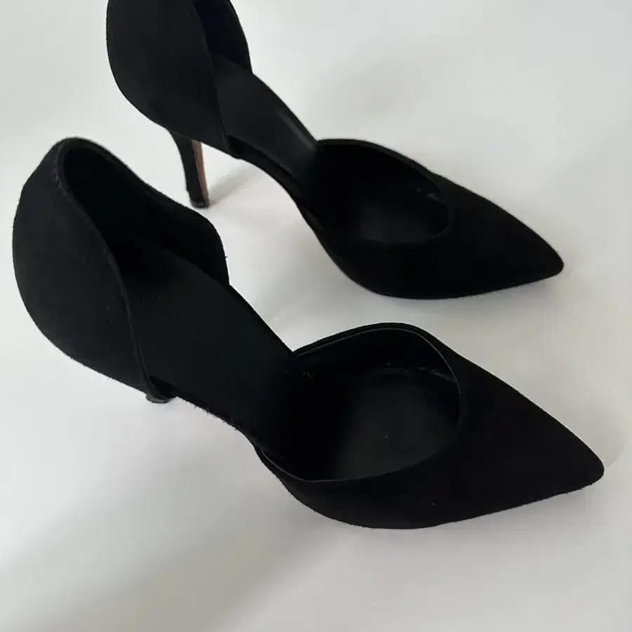 Vince suede black heels