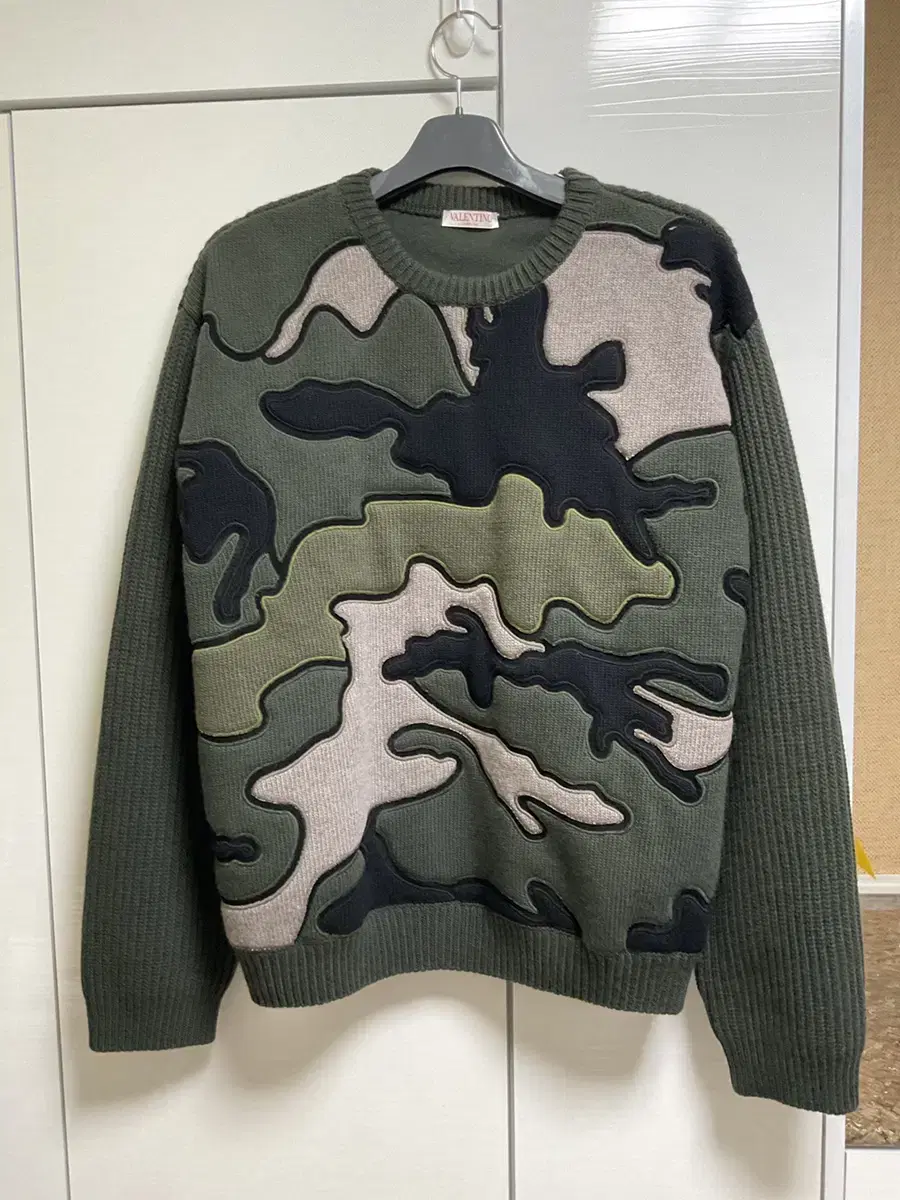 New Arrivals)Valentino Camo Pattern Knit Sweater