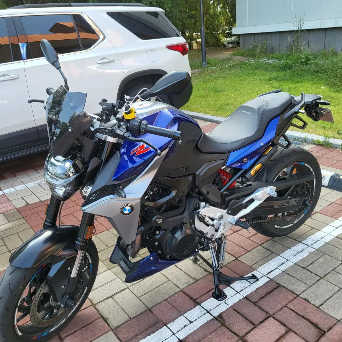 BMW f900r 6천키로 20년식 팝니다.  새제품급