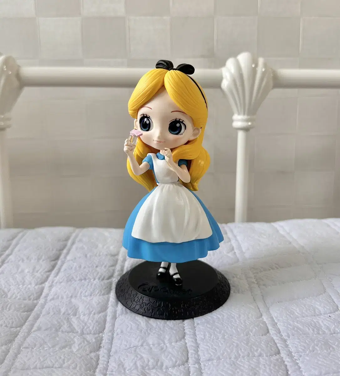 QFosket Disney's Wonderland alice Figures