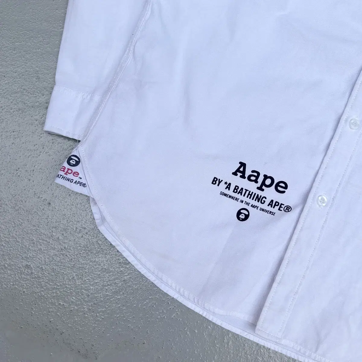 Aape 화이트 옥스포드 셔츠