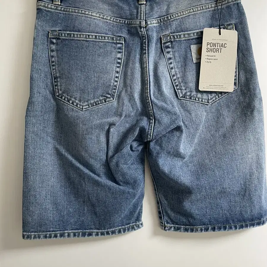 (30) 칼하트 Pontiac Shorts 반바지팝니다