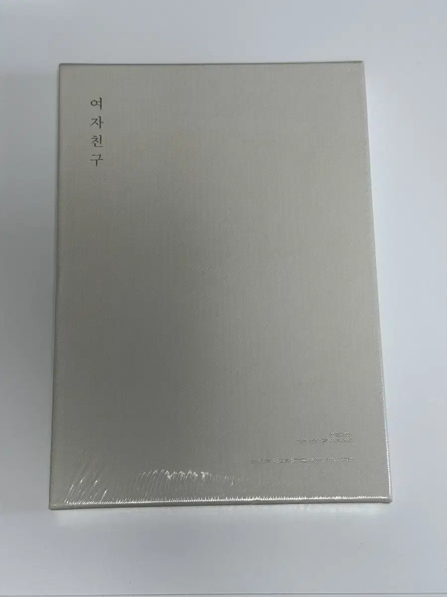 Gfriend photobook unsealed