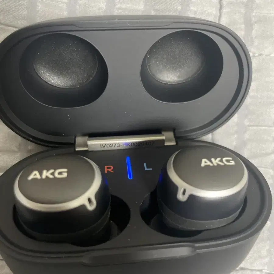 akg n